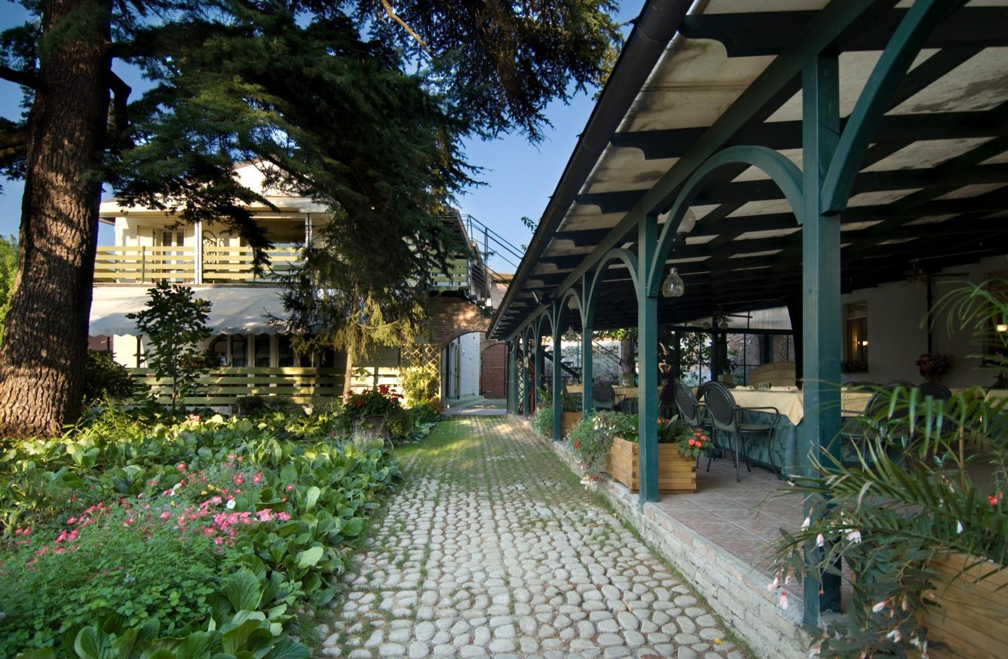 Malpassuti Resort Carbonara Scrivia Екстер'єр фото